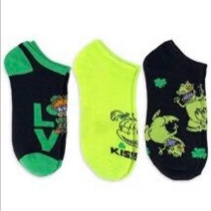 women’s 3pack green/black no show socks: love and kiss graphic. Size 4-10